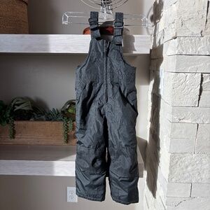 NWOT Vertical 9 Kids Ski/Snow Bibs. 3T